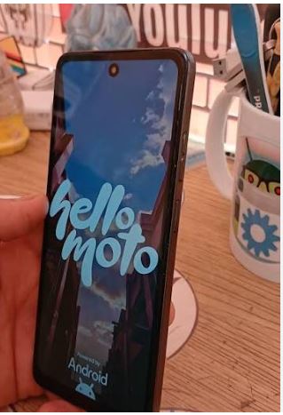 Motorola One Vision se queda en el logo Android One